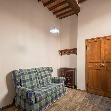 Poggiolo Apartament *